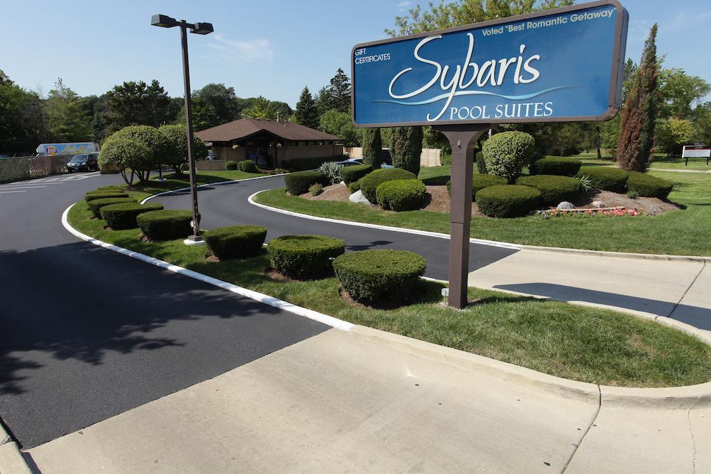 Sybaris Pool Suites Northbrook - Adults Only Glenview Esterno foto